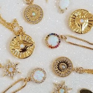 ✨🎉 New necklaces coming soon 🌻🌻